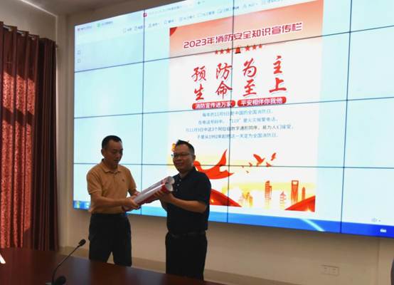 说明: C:UserslqDocumentsWXWorkLocal1688849875139141_1970325008038486CacheImage2023-11DSC_8402.JPG